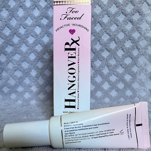 Too Faced Hangover Replenishing Face Primer - Picture 1 of 3